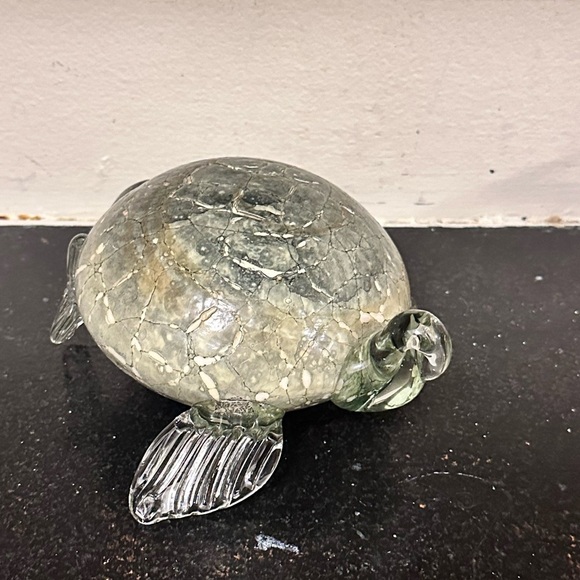 Glass Turtle Figurine - Picture 4 of 5